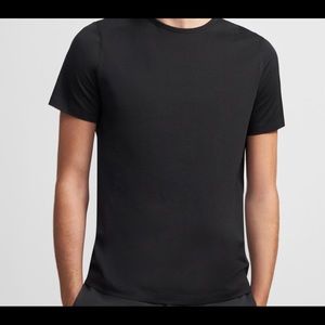 Black men’s tee